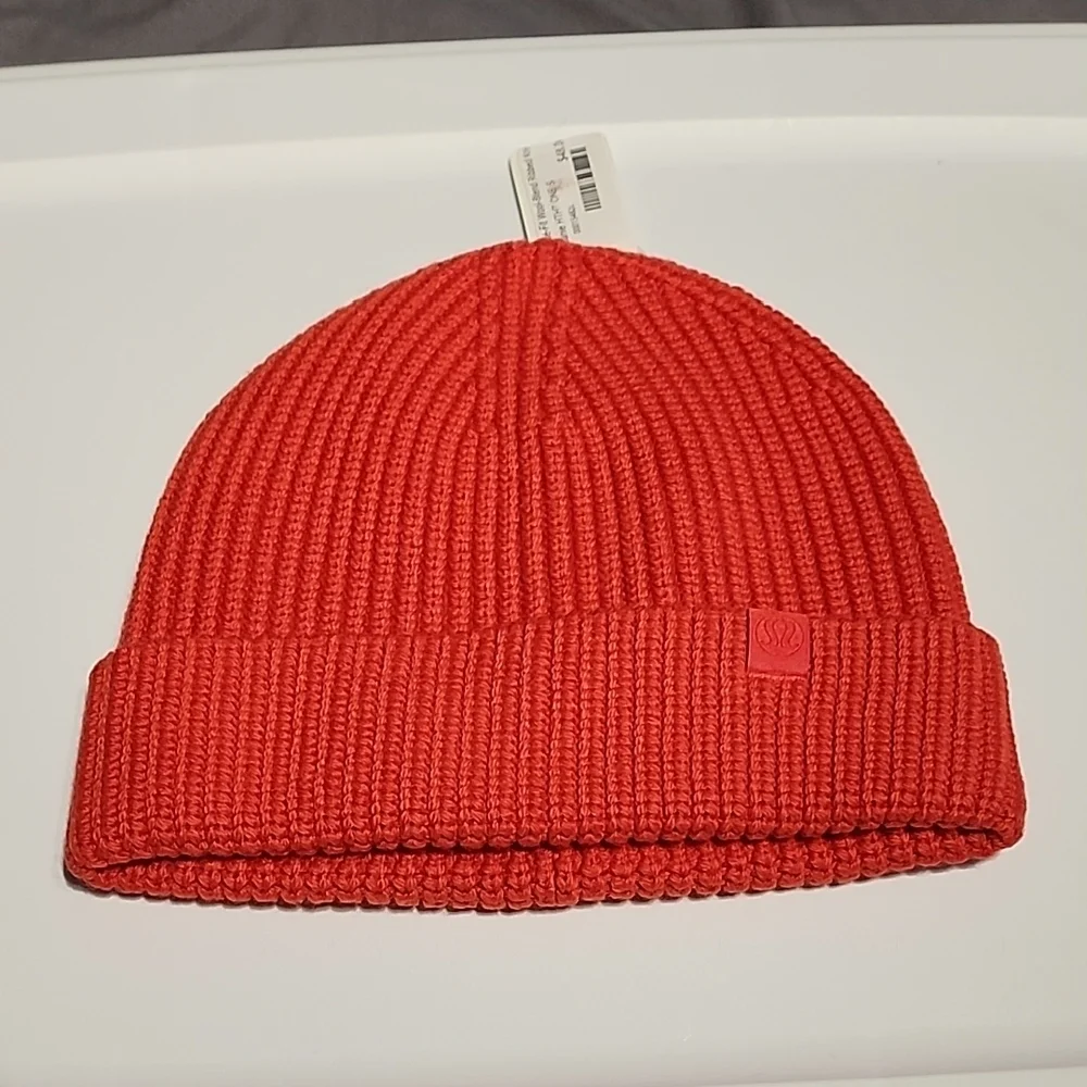 Lululemon Red Knit Beanie NWT